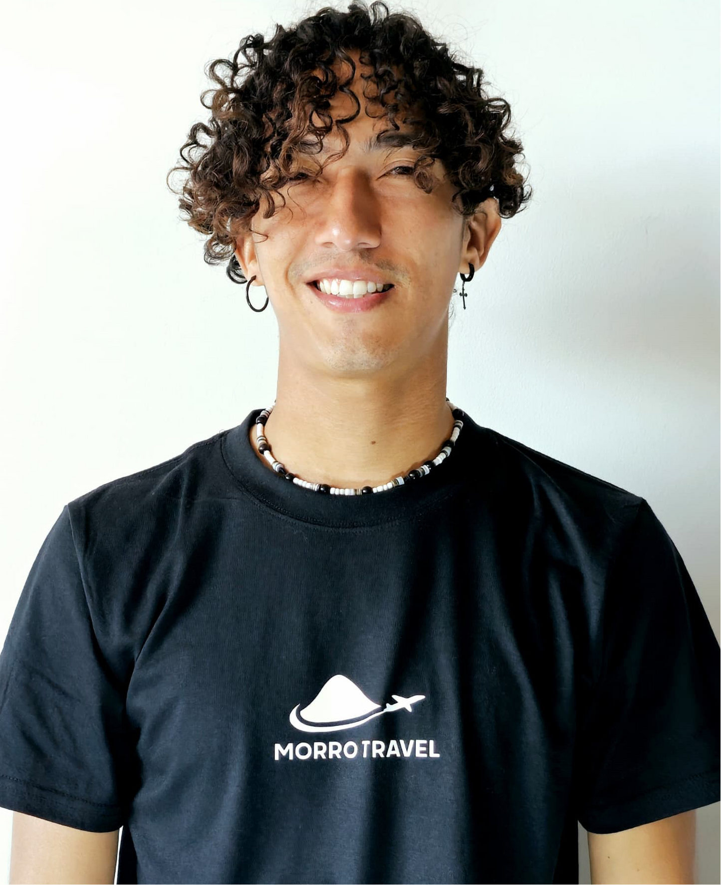 Franela Negra Morro Travel - Estilo que trasciende