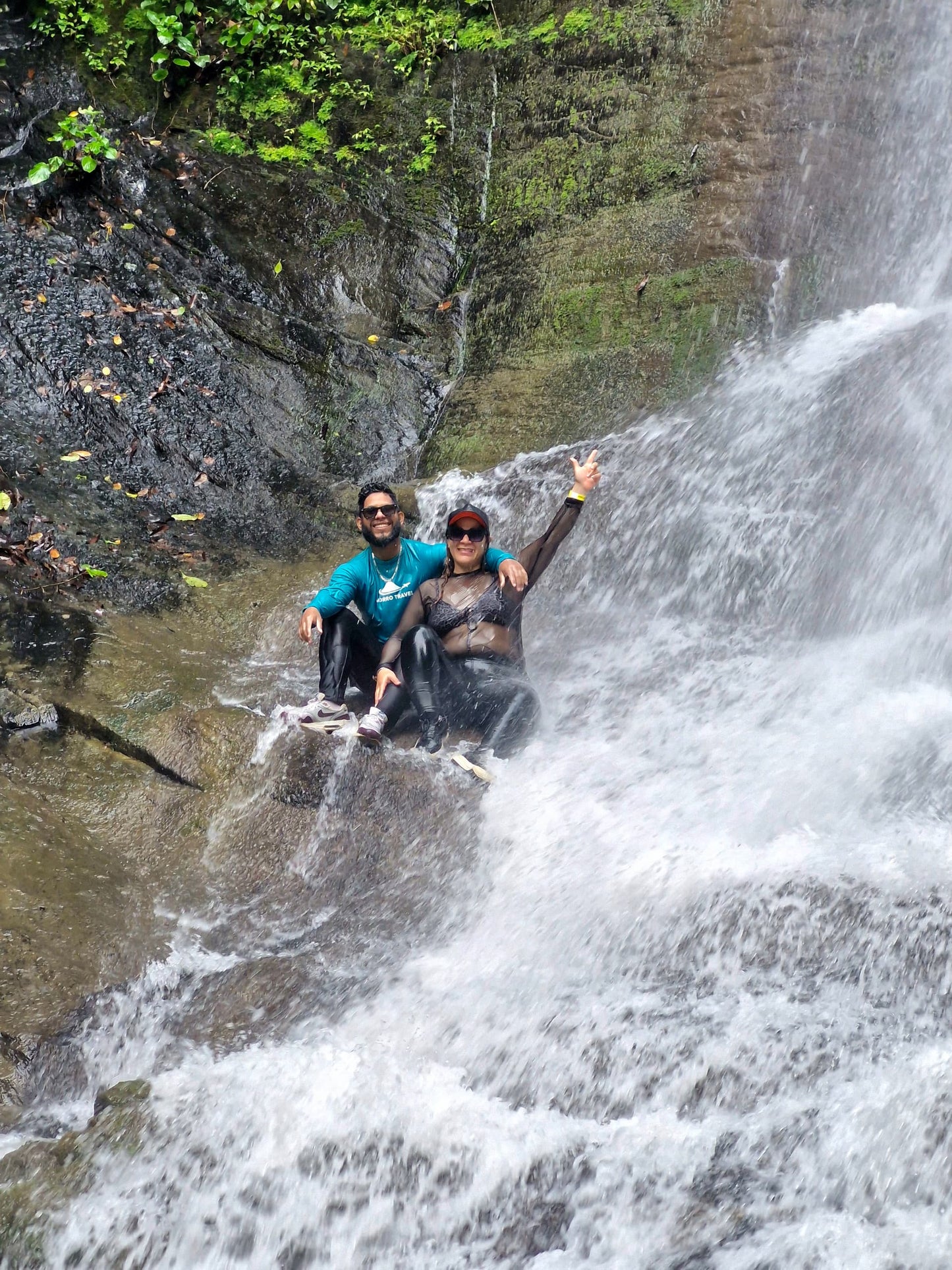 Senderismo a Cascada La Neverita 🏞️